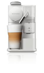 Maquina-de-cafe-para-capsulas-Nespresso-Lattissima-One-en-accion-preparando-un-delicioso-cappuccino